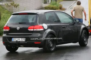 Volkswagen Golf VII: foto spia