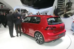 Volkswagen Golf VII GTI - Salone di Parigi 2012