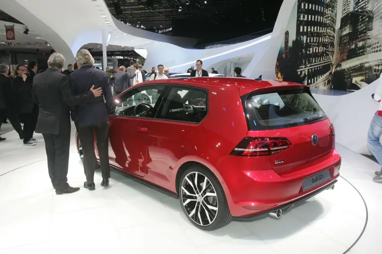 Volkswagen Golf VII GTI - Salone di Parigi 2012 - 1