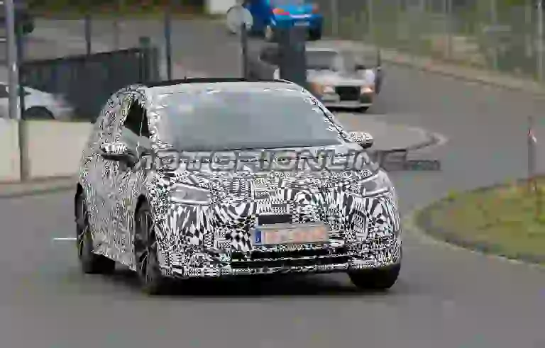 Volkswagen ID 3 e ID Crozz - Foto spia 21-08-2019 - 8