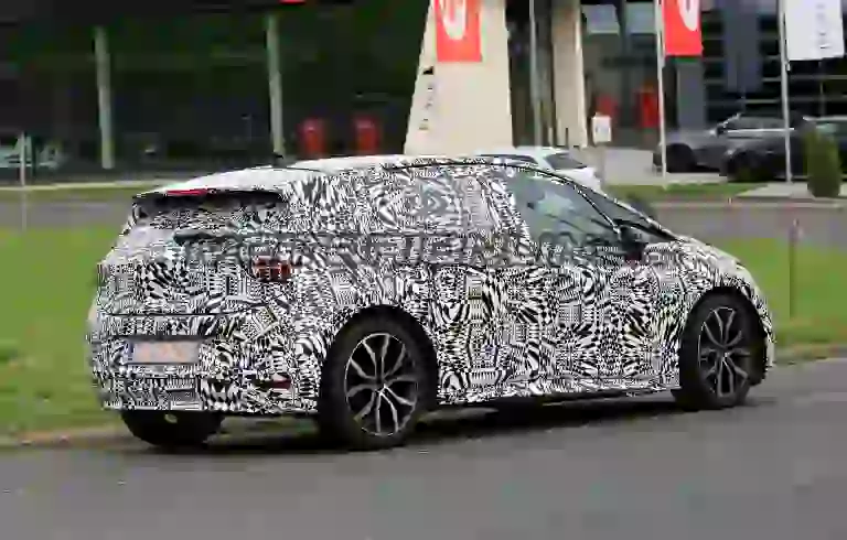 Volkswagen ID 3 e ID Crozz - Foto spia 21-08-2019 - 12