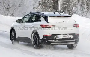 Volkswagen ID 4 - Foto spia 14-02-2020
