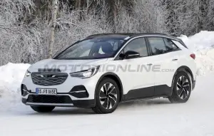 Volkswagen ID 4 - Foto spia 14-02-2020