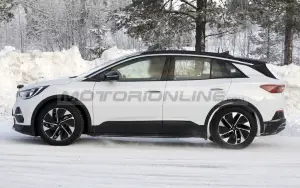 Volkswagen ID 4 - Foto spia 14-02-2020