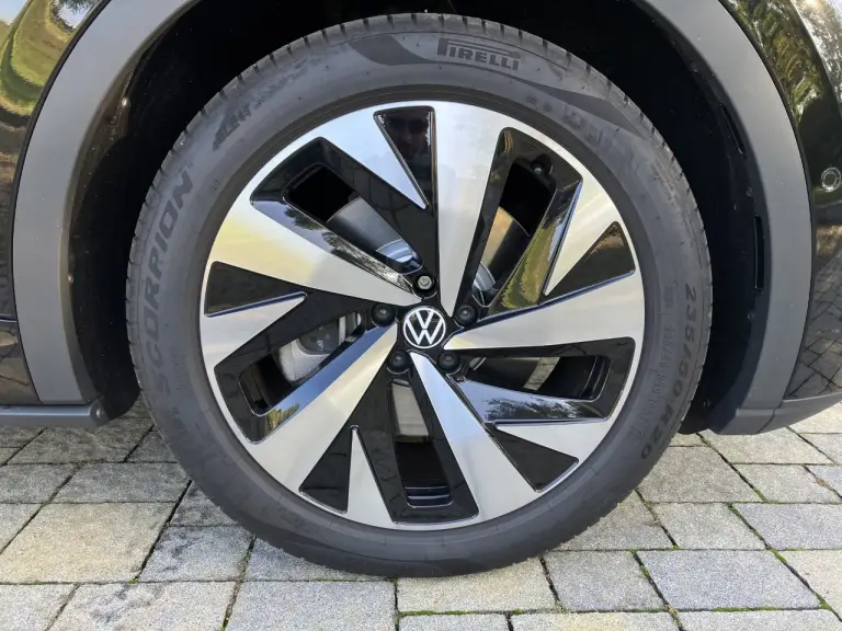 Volkswagen ID 5 2022 - Come va - 5