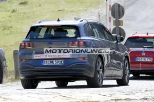 Volkswagen ID 6 - Foto spia 8-9-2020