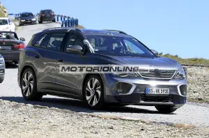 Volkswagen ID 6 - Foto spia 8-9-2020