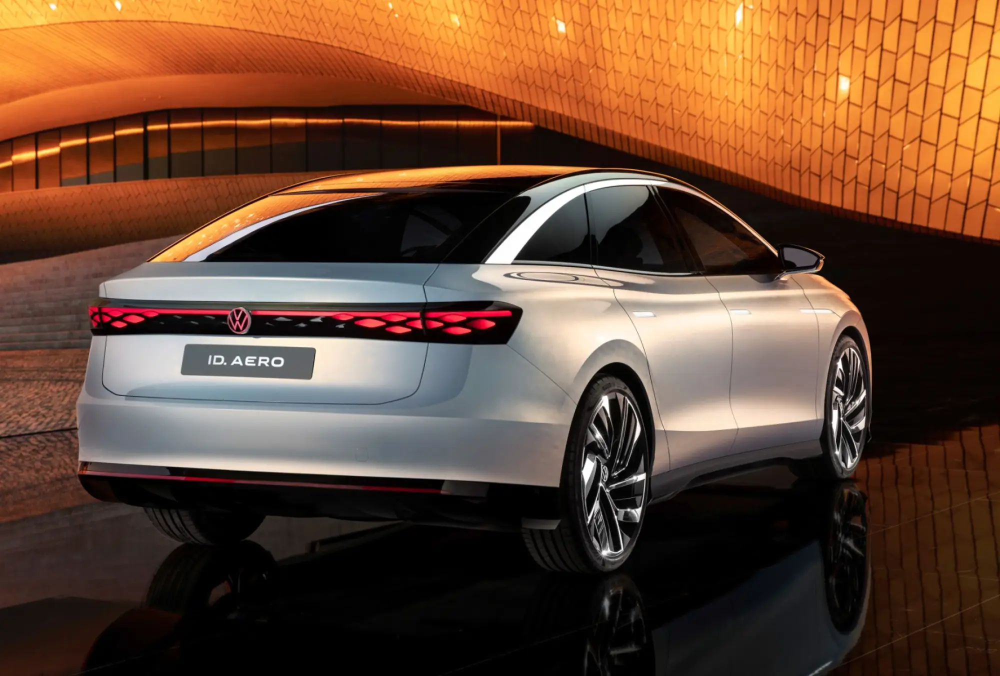 Volkswagen ID Aero Concept - 7