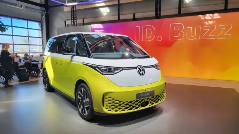 Volkswagen ID.Buzz 2022 primo contatto - 13