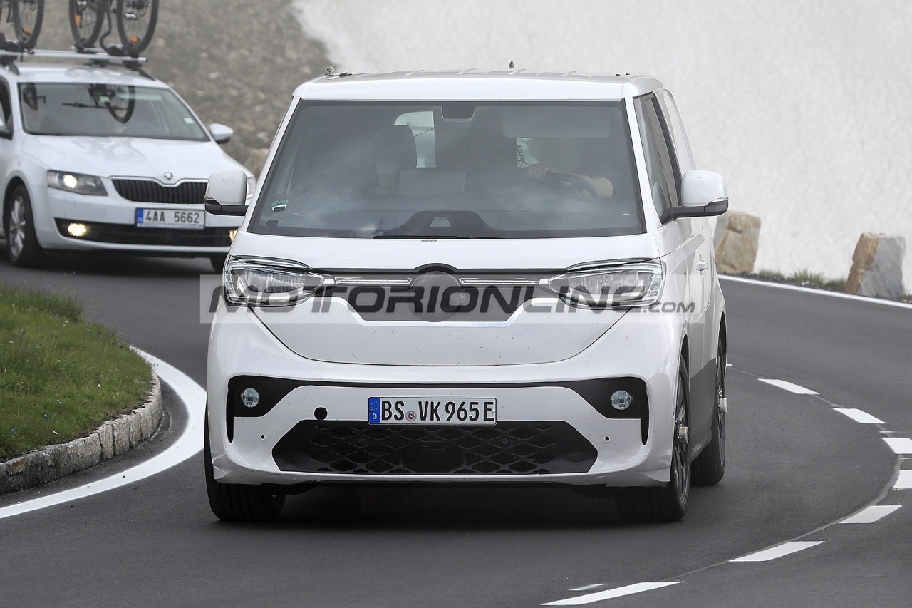 Volkswagen ID Buzz - Foto spia 8-7-2021