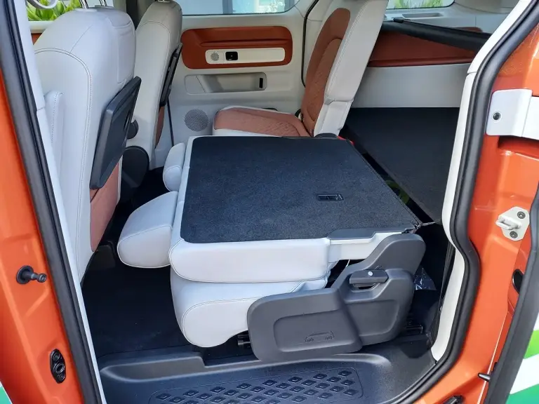 Volkswagen ID.Buzz - Foto spia interni - 1