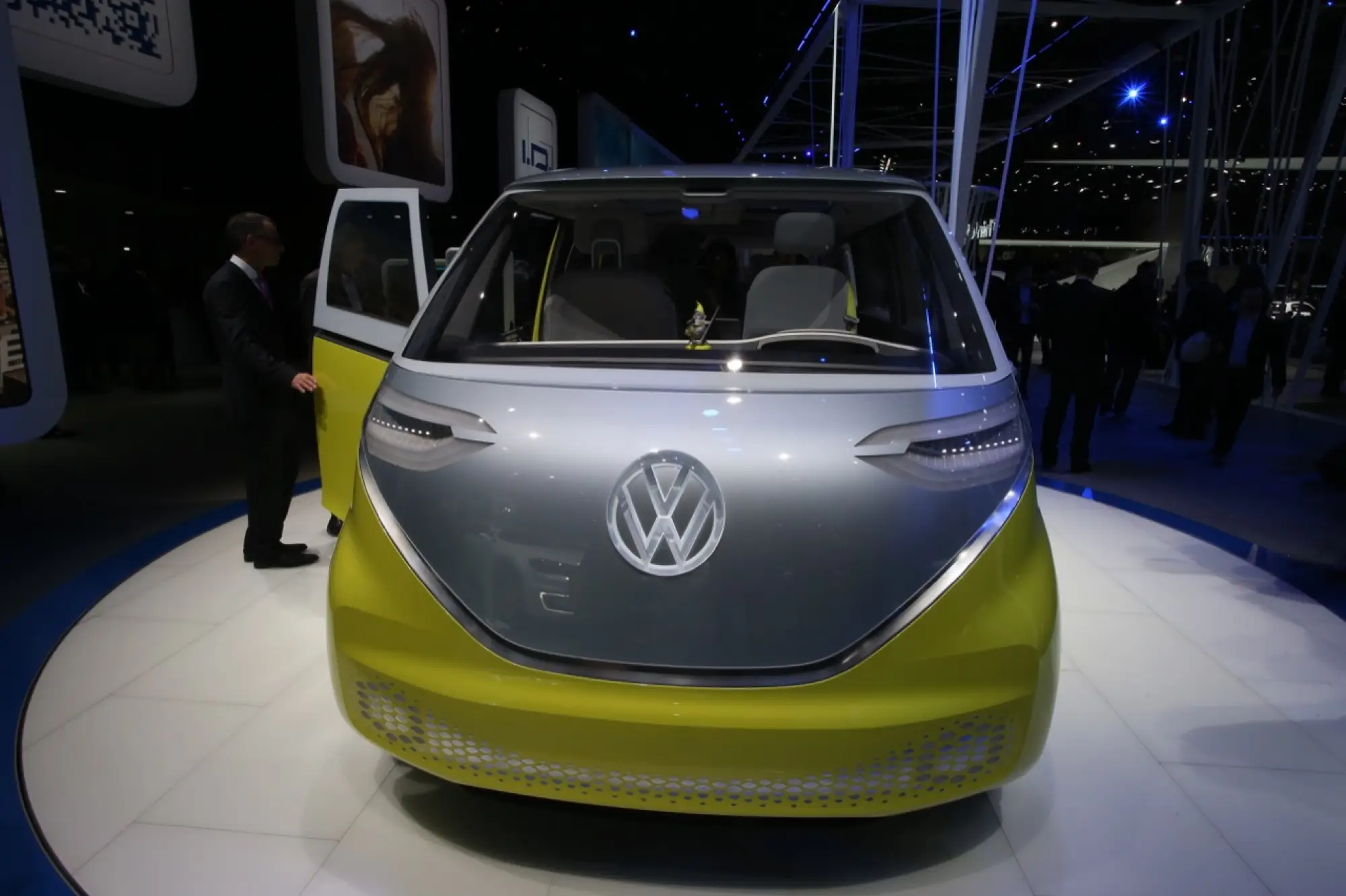Volkswagen ID-BUZZ - Salone di Ginevra 2017 - 6