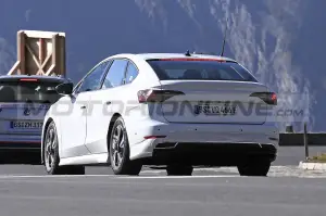 Volkswagen ID. Passat elettrica - Foto Spia 23-11-2021