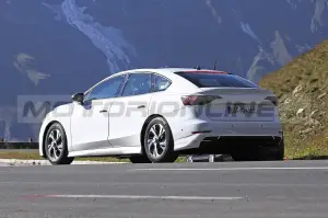 Volkswagen ID. Passat elettrica - Foto Spia 23-11-2021