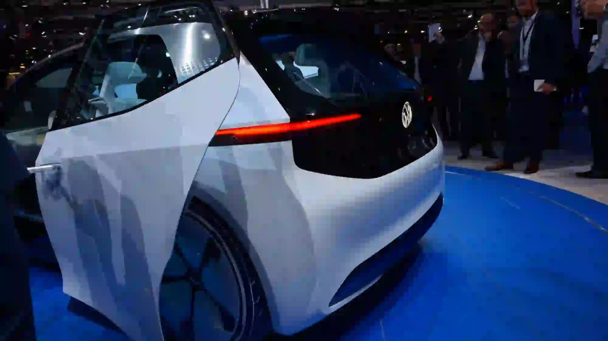 Volkswagen ID - Salone di Parigi 2016 - 15