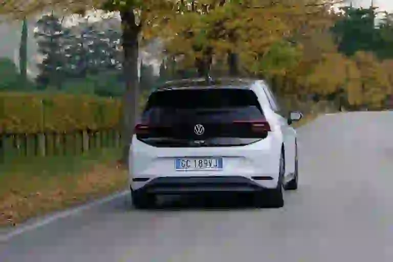 Volkswagen ID3 - Prova su Strada  - 5