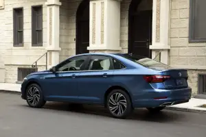 Volkswagen Jetta MY 2019 - 18