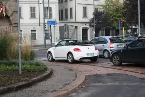 Volkswagen Maggiolino Cabrio: prova - 18