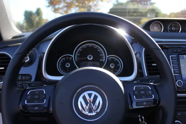 Volkswagen Maggiolino Cabrio: prova - 41