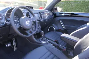Volkswagen Maggiolino Cabrio: prova - 45