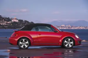 Volkswagen Maggiolino Cabriolet - 2013
