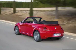 Volkswagen Maggiolino Cabriolet - 2013