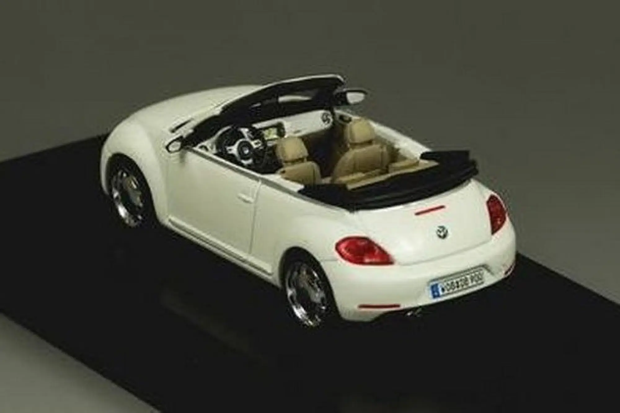 Volkswagen Maggiolino Cabriolet modellini - 8