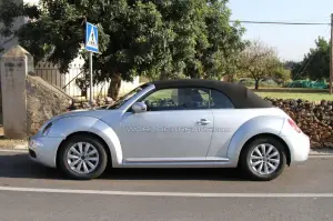 Volkswagen Maggiolino cabriolet spy - 2