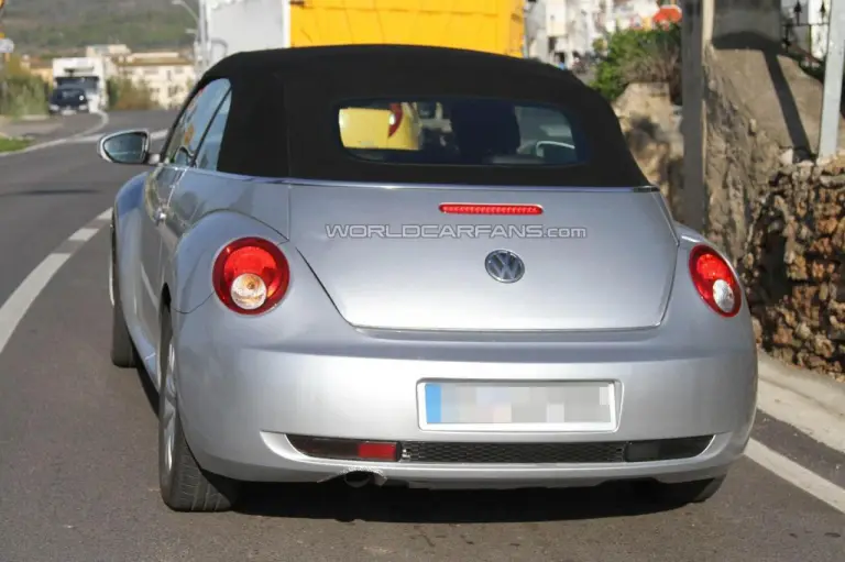 Volkswagen Maggiolino cabriolet spy - 10