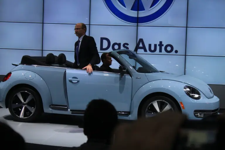 Volkswagen Maggiolino Cabriolet - Salone di Los Angeles 2012 - 3