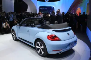 Volkswagen Maggiolino Cabriolet - Salone di Los Angeles 2012