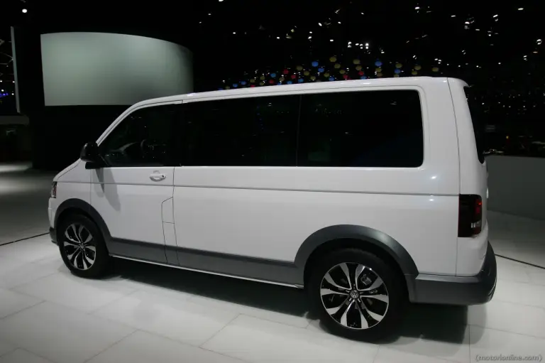 Volkswagen Multivan Alltrack - Salone di Ginevra 2014 - 1