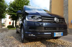 Volkswagen Multivan Prova su strada 2016