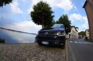 Volkswagen Multivan Prova su strada 2016