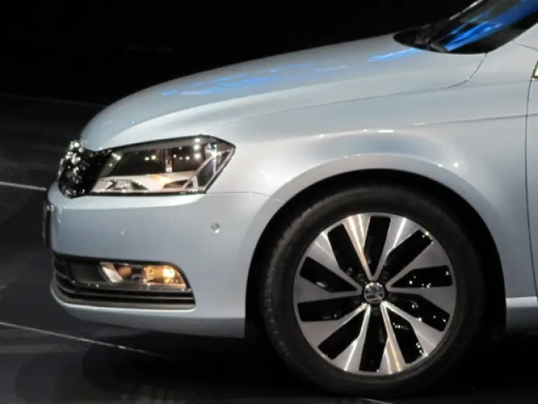 Volkswagen Passat 2011 - 4