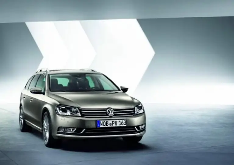 Volkswagen Passat 2011 - 1