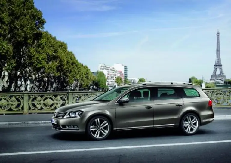 Volkswagen Passat 2011 - 17