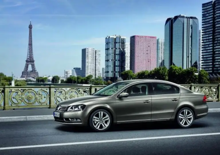 Volkswagen Passat 2011 - 18