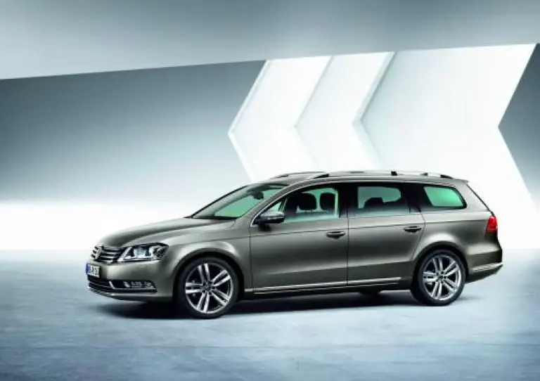 Volkswagen Passat 2011 - 22