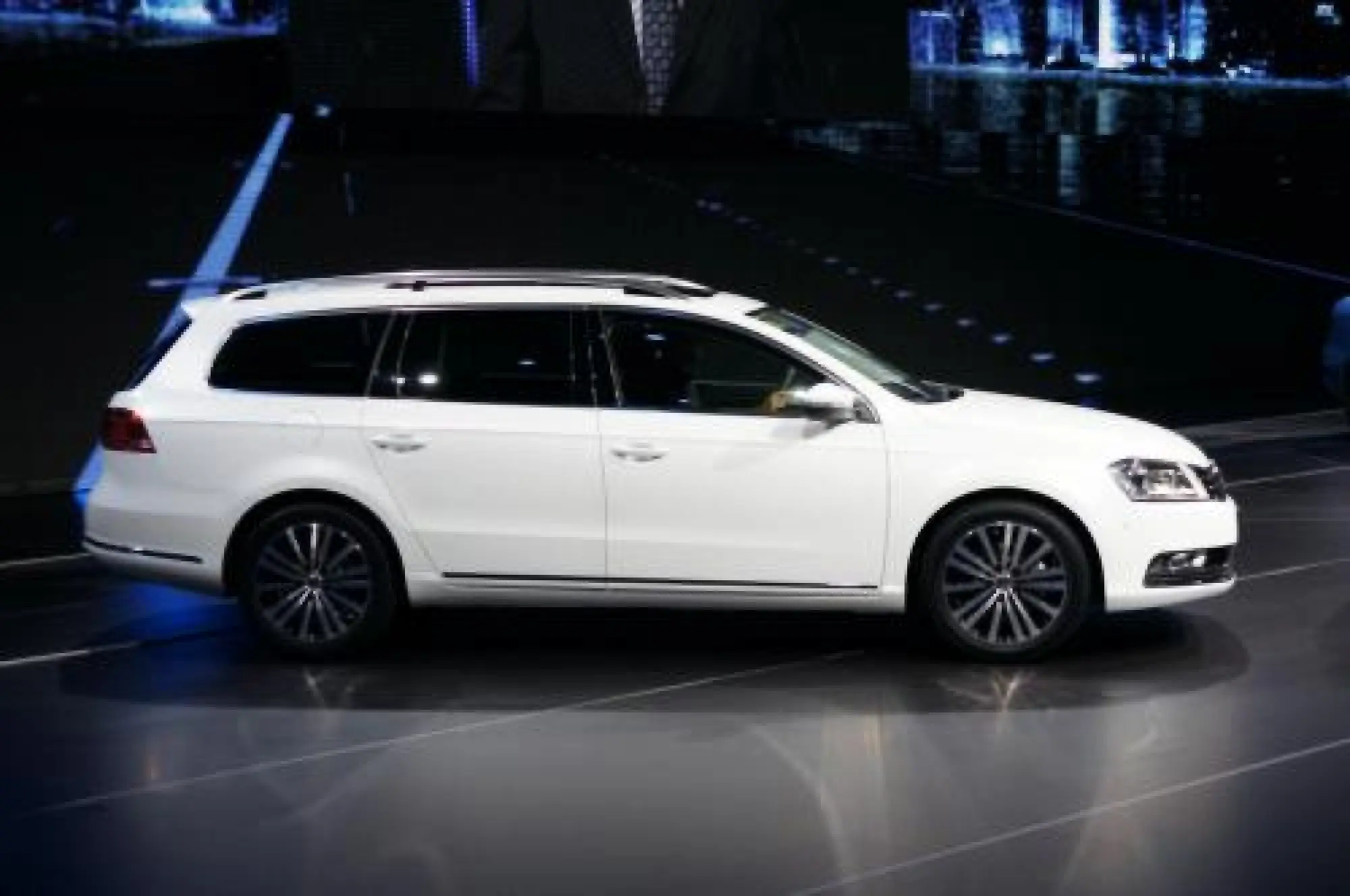 Volkswagen Passat 2011 - 28