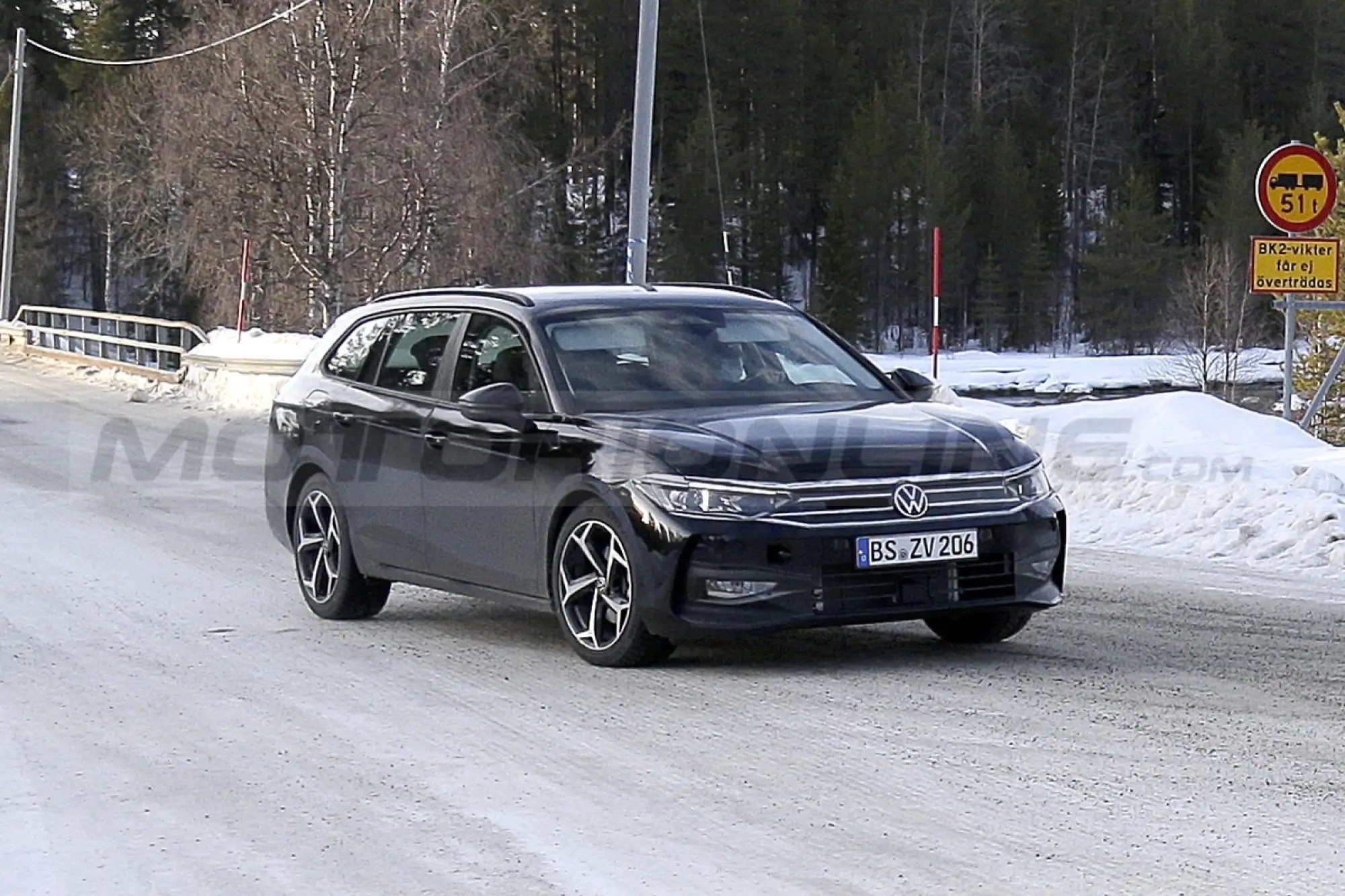 Volkswagen Passat 2024 - Foto Spia 04-03-2022 - 5