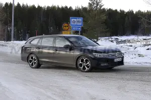 Volkswagen Passat 2024 - Foto Spia 04-03-2022 - 1