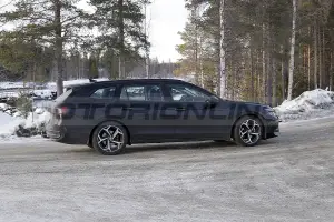 Volkswagen Passat 2024 - Foto Spia 04-03-2022 - 14