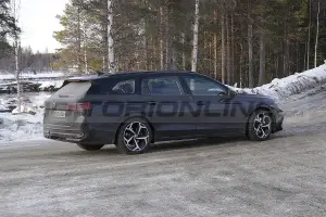 Volkswagen Passat 2024 - Foto Spia 04-03-2022 - 15