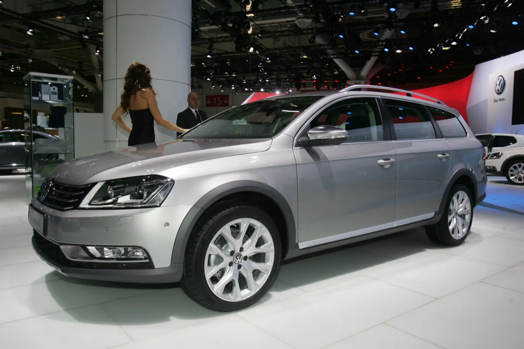 Volkswagen Passat Alltrack - Motor Show 2011 - 2
