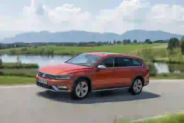 Volkswagen Passat Alltrack MY 2016 - 2