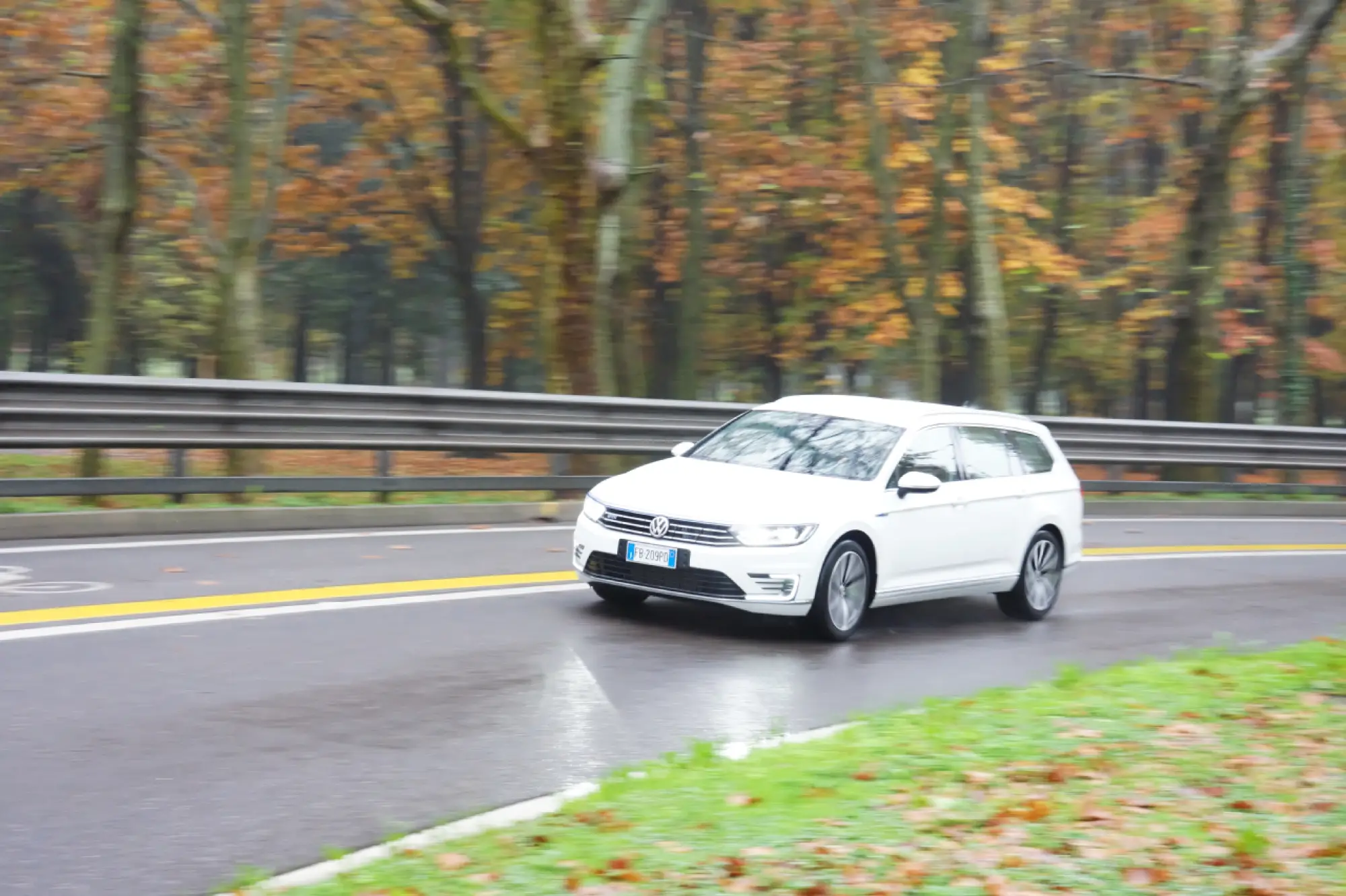 Volkswagen Passat Avant GTE - Prova su strada 2016 - 2