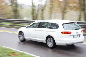 Volkswagen Passat Avant GTE - Prova su strada 2016