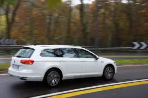 Volkswagen Passat Avant GTE - Prova su strada 2016