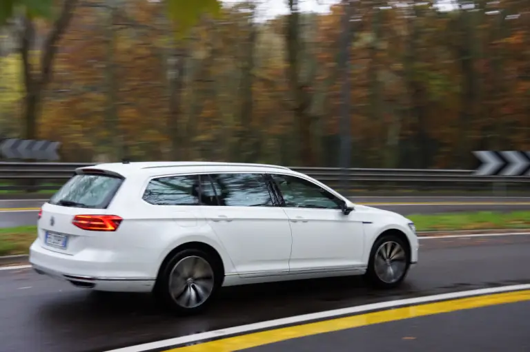 Volkswagen Passat Avant GTE - Prova su strada 2016 - 8